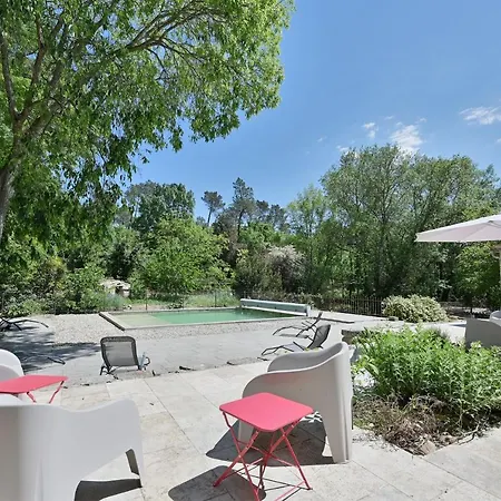 Holiday home Mas Arguin - Charmante Maison Avec Piscine Barjac (Gard)